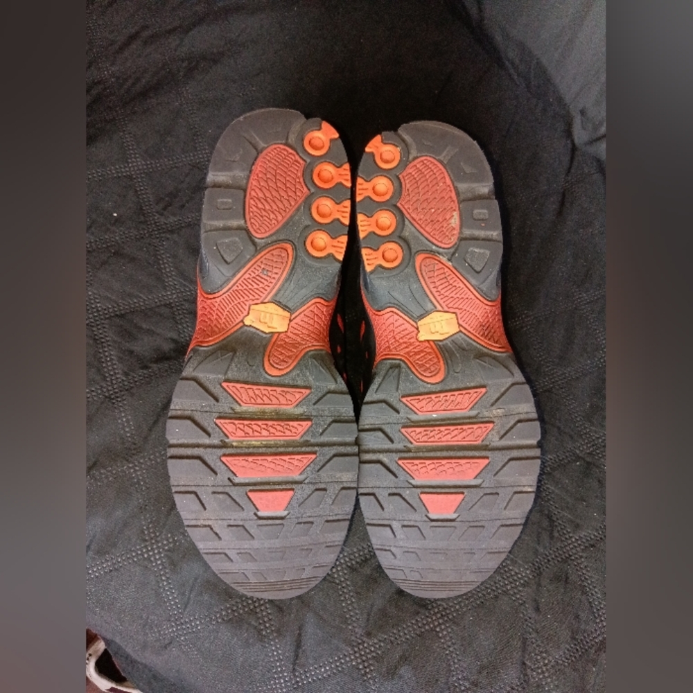 Nike Black and Orange Sneakers - Picture 6 of 7